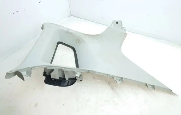 Volkswagen Tiguan (D)pillar trim (top) 5N0867288B 5N0867288A M6453