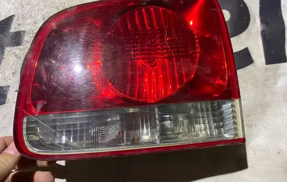 Volkswagen Touareg I Tailgate rear/tail lights 7l6945094h