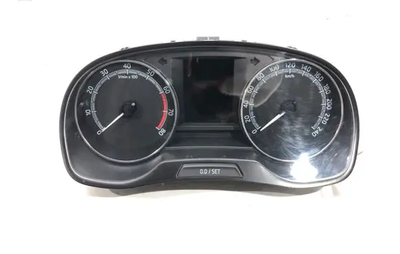 Speedometer (instrument cluster)