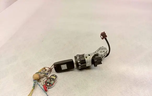 Citroen C4 II Ignition lock N0503451