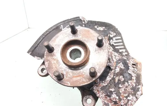 Toyota Auris 150 Front wheel hub spindle knuckle