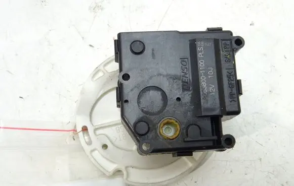 Toyota Highlander XU40 Air flap motor/actuator 063800-1100