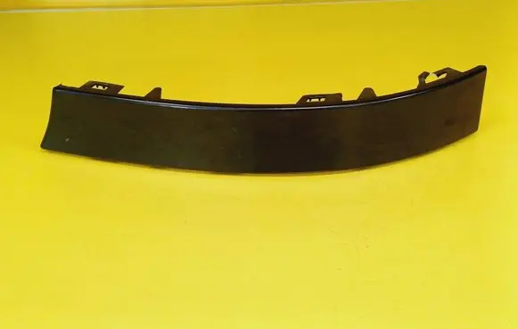 Audi A4 S4 B5 8D Rear/tail light trim molding 8D0945102