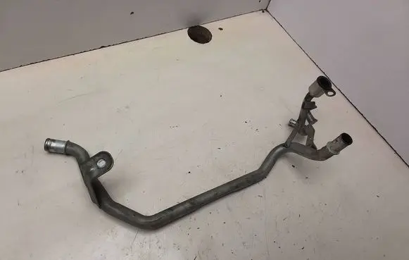 Engine coolant pipe/hose