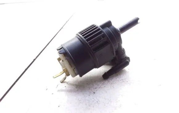Renault Megane I Windscreen/windshield washer pump