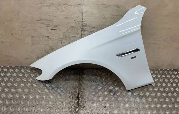 BMW 5 F10 F11 Fender