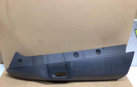 Mercedes-Benz Vito Viano W447 Rear light trim A4476941425 A4476903400
