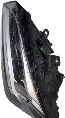 Audi Q2 - Headlight/headlamp 81A941033 90083596
