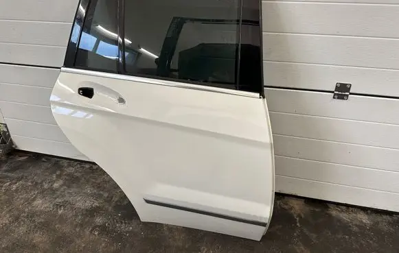 Rear door