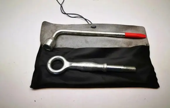 Volvo XC90 Tool set 