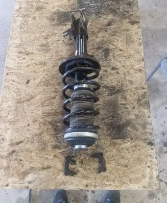 Opel Zafira B Front shock absorber/damper