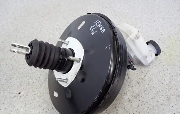 KIA Venga Brake booster 585001P250