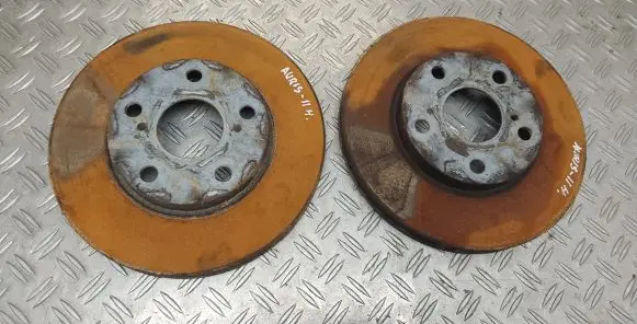 Toyota Auris 150 Front brake disc