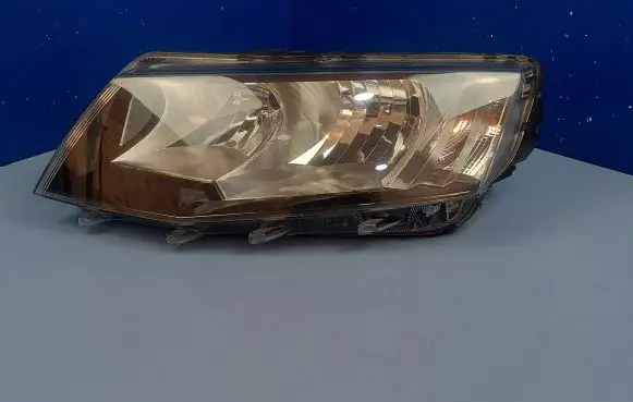 Skoda Octavia Mk3 (5E) Headlight/headlamp 5E1941015 1305236984