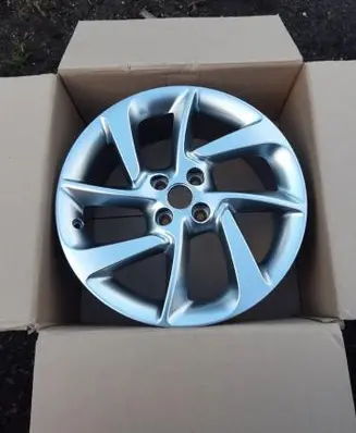 Opel Adam R17 alloy rim 13378590