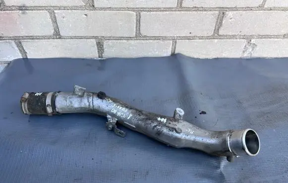 Toyota Avensis T270 Intercooler hose/pipe