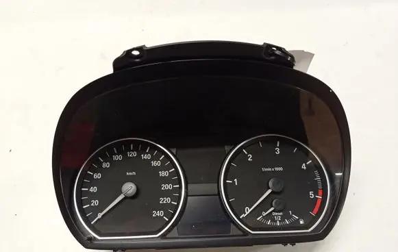 BMW 1 E81 E87 Speedometer (instrument cluster) 102495285 916682102 150242213