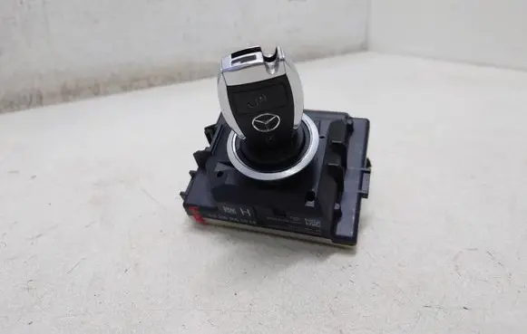 Mercedes-Benz C W205 Ignition lock A2059000924 2059000924