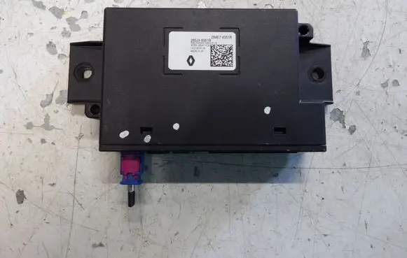 Renault Megane E-Tech Camera control unit module 285J98061R 284E74351R ADS51293A112