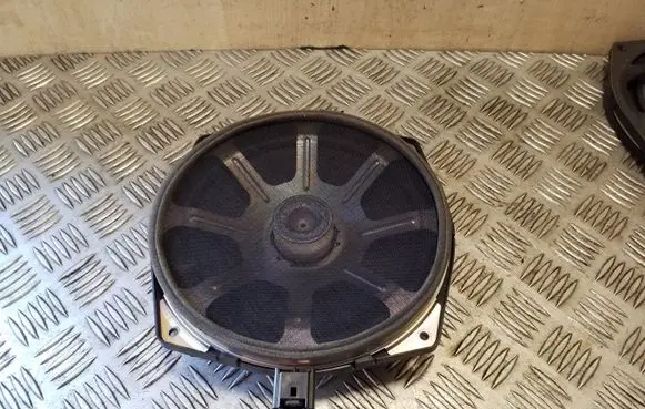 Jaguar XJL Front door speaker AW9318808CB