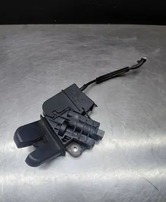 Audi A6 S6 C6 4F Tailgate/trunk/boot lock/catch/latch 4F5827505A 4E0827505C