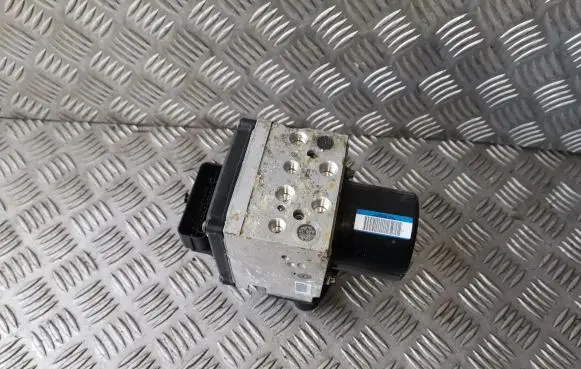 Volkswagen PASSAT B6 ABS Pump 3C0614109P