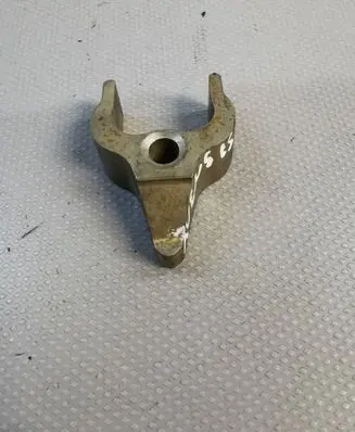 Toyota Avensis T270 Fuel Injector clamp holder 