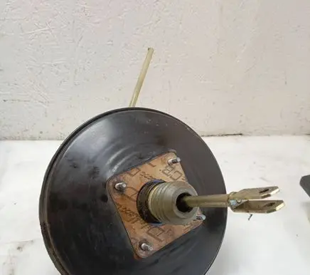 Mercedes-Benz Vito Viano W638 Brake booster A0004307708