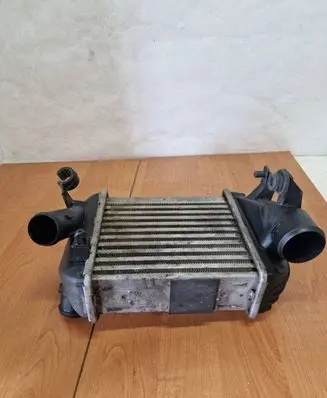 Audi A4 S4 B7 8E 8H Intercooler radiator 8E0145805P