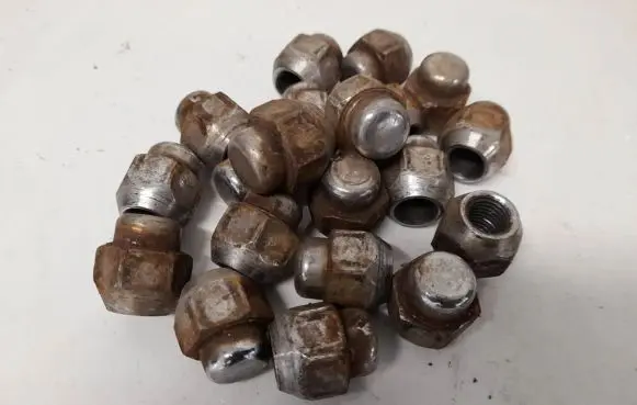 Mazda 3 I Nuts/bolts 
