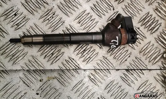 Nissan Qashqai Fuel injector 03L130277J