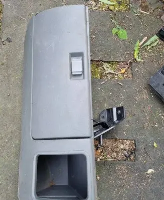 Renault Espace II Glove box