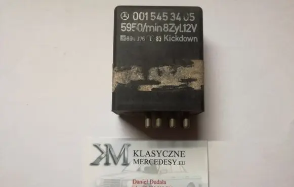 Mercedes-Benz S W126 Fuel pump relay 0015453405