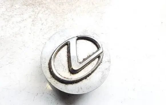 Lexus IS 220D-250-350 Original wheel cap 