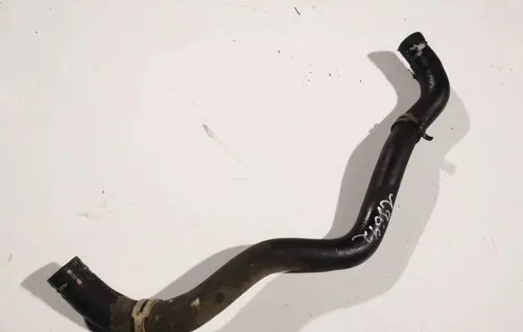 Subaru Forester SG Engine coolant pipe/hose