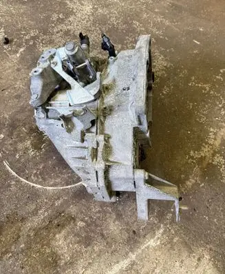 Opel Zafira C Manual 6 speed gearbox GM55564375 55564375