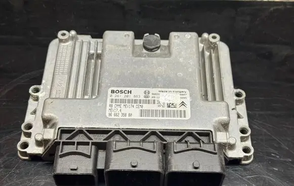 Peugeot 308 Engine control unit/module ECU 966313080 9666235880 0261201863