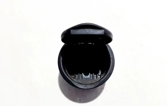 Ford Focus Car ashtray 2m515404788a 2m51-5404788-a