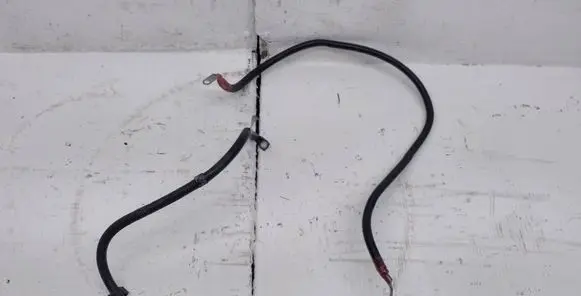 BMW 5 GT F07 Positive cable (battery)