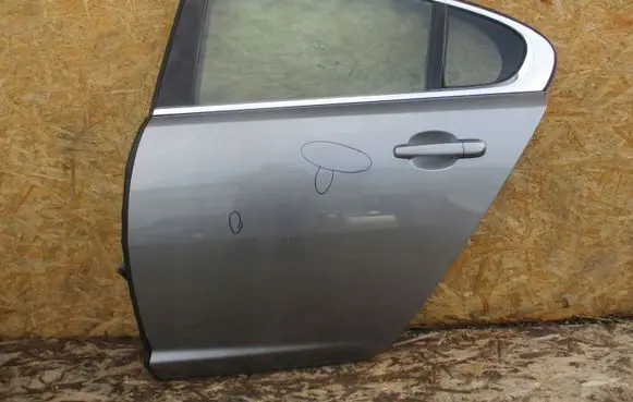 Jaguar XF X250 Rear door T4N2634