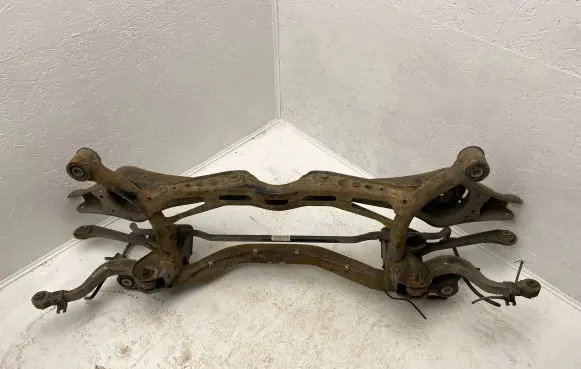 Volkswagen PASSAT B6 Rear subframe 