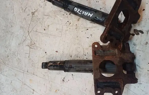 Renault Master II Rear shock absorber/damper