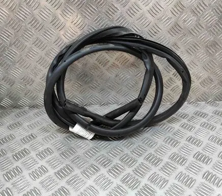 Nissan Juke II F16 Rubber seal rear door 828306PA0B