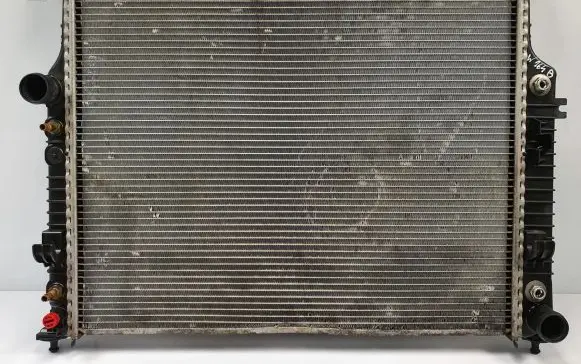 Mercedes-Benz ML W164 Coolant radiator
