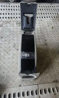 Chrysler 300 - 300C Other center console (tunnel) element RT92TRMAD