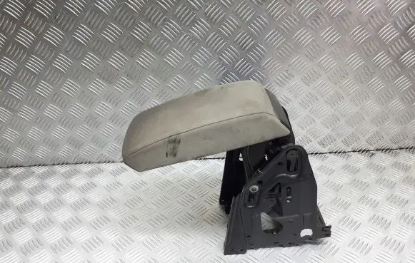Skoda Octavia Mk2 (1Z) Armrest 1Z0864207