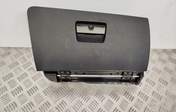 BMW 3 E90 E91 Glove box 7120408