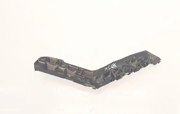 Rear bumper mounting bracket
