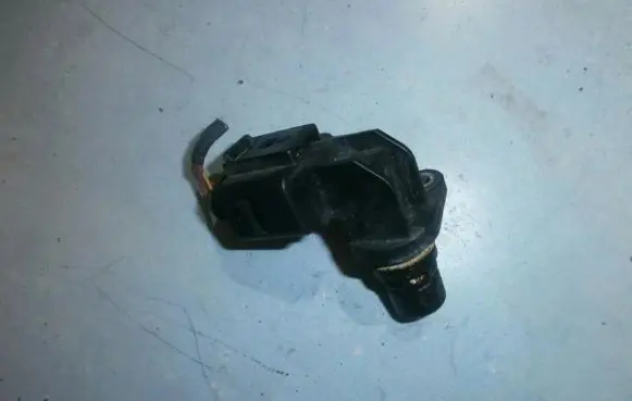 Volkswagen Golf IV Camshaft position sensor 06a905161a