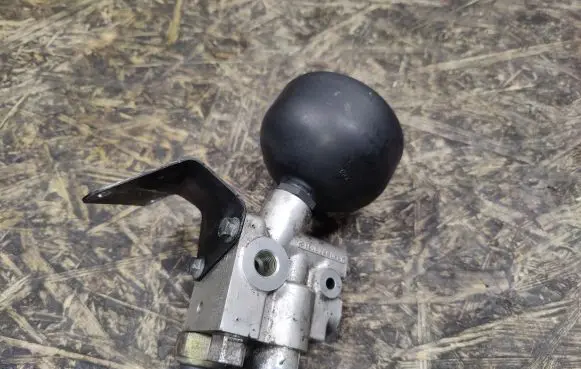 Mercedes-Benz SL AMG R230 Valve vacuum 2203200558 2203270215 2203270131
